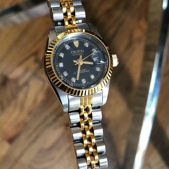 Croton Automatic Diamond Ladies Watch - Picture 3 of 9